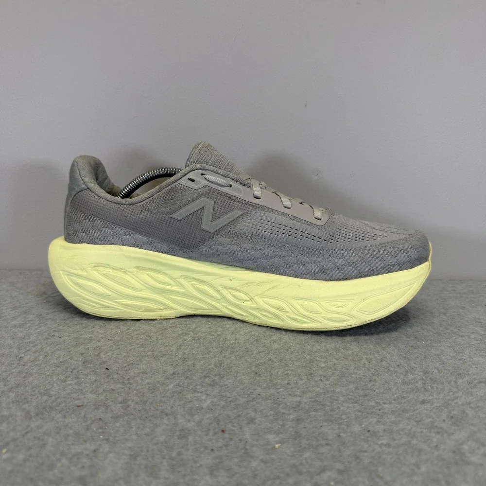 New Balance Fresh Foam X 1080v14 Grey Yellow Running Shoe Women Size 10 W1080R14